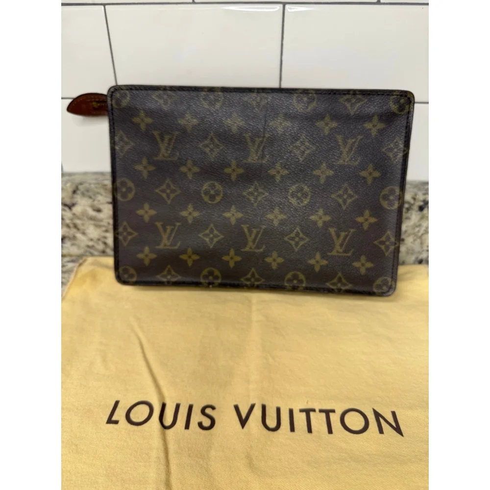 Women's Louis Vuitton Monogram Brown Tan Clutch - Picture 2 of 13